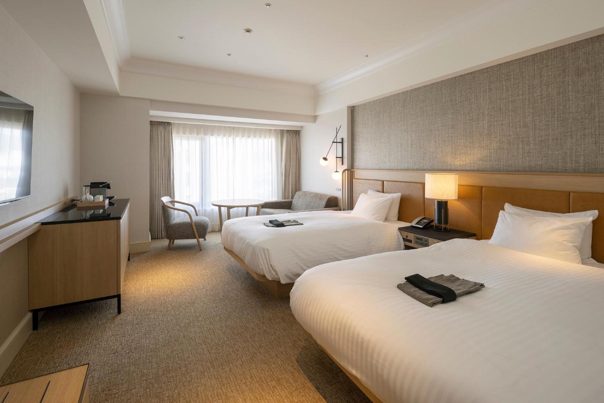 Kobe Bay Sheraton Hotel & Towers Exterior foto