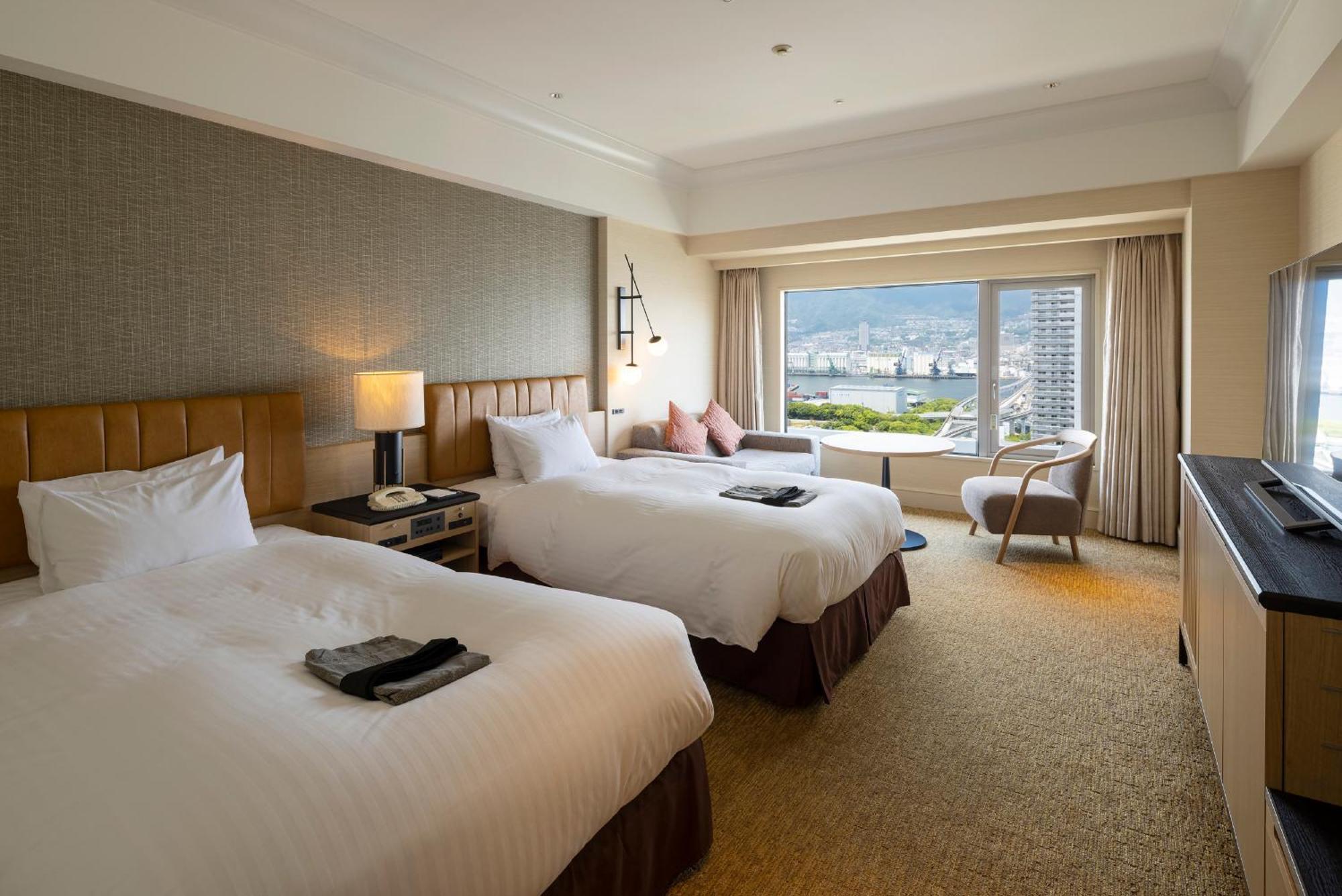 Kobe Bay Sheraton Hotel & Towers Exterior foto