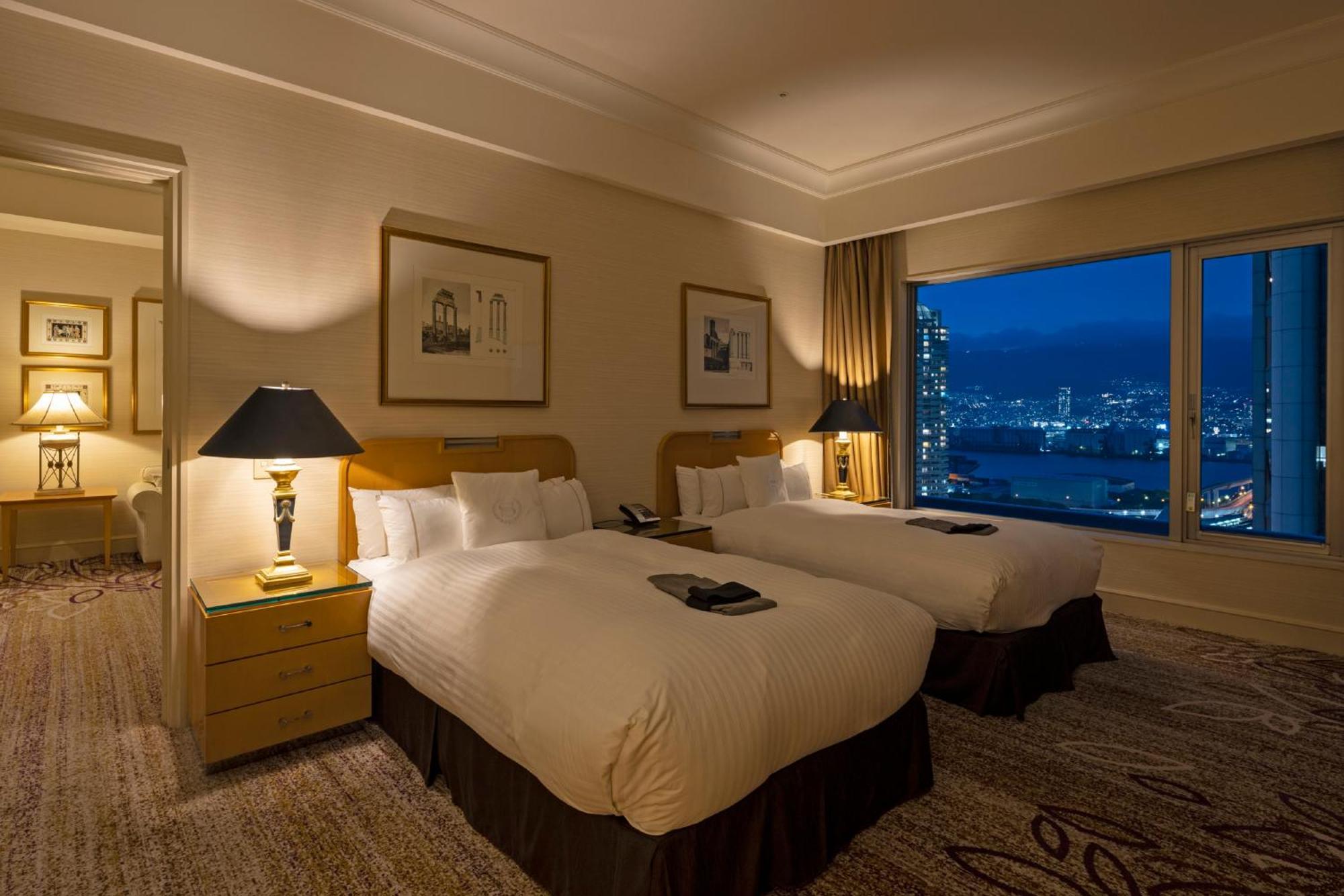 Kobe Bay Sheraton Hotel & Towers Exterior foto