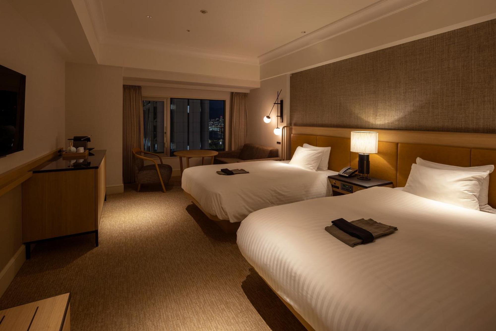 Kobe Bay Sheraton Hotel & Towers Exterior foto