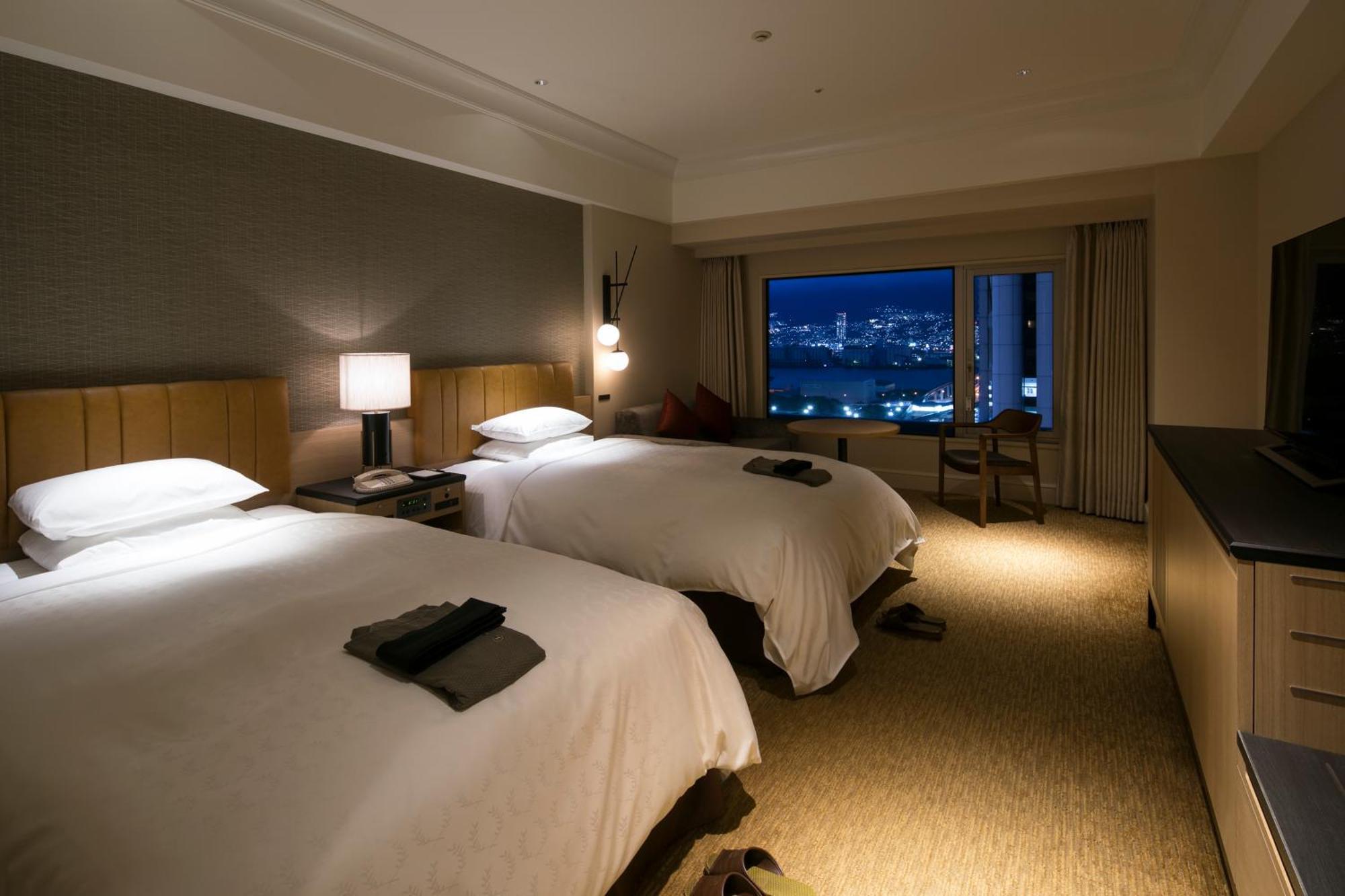 Kobe Bay Sheraton Hotel & Towers Exterior foto