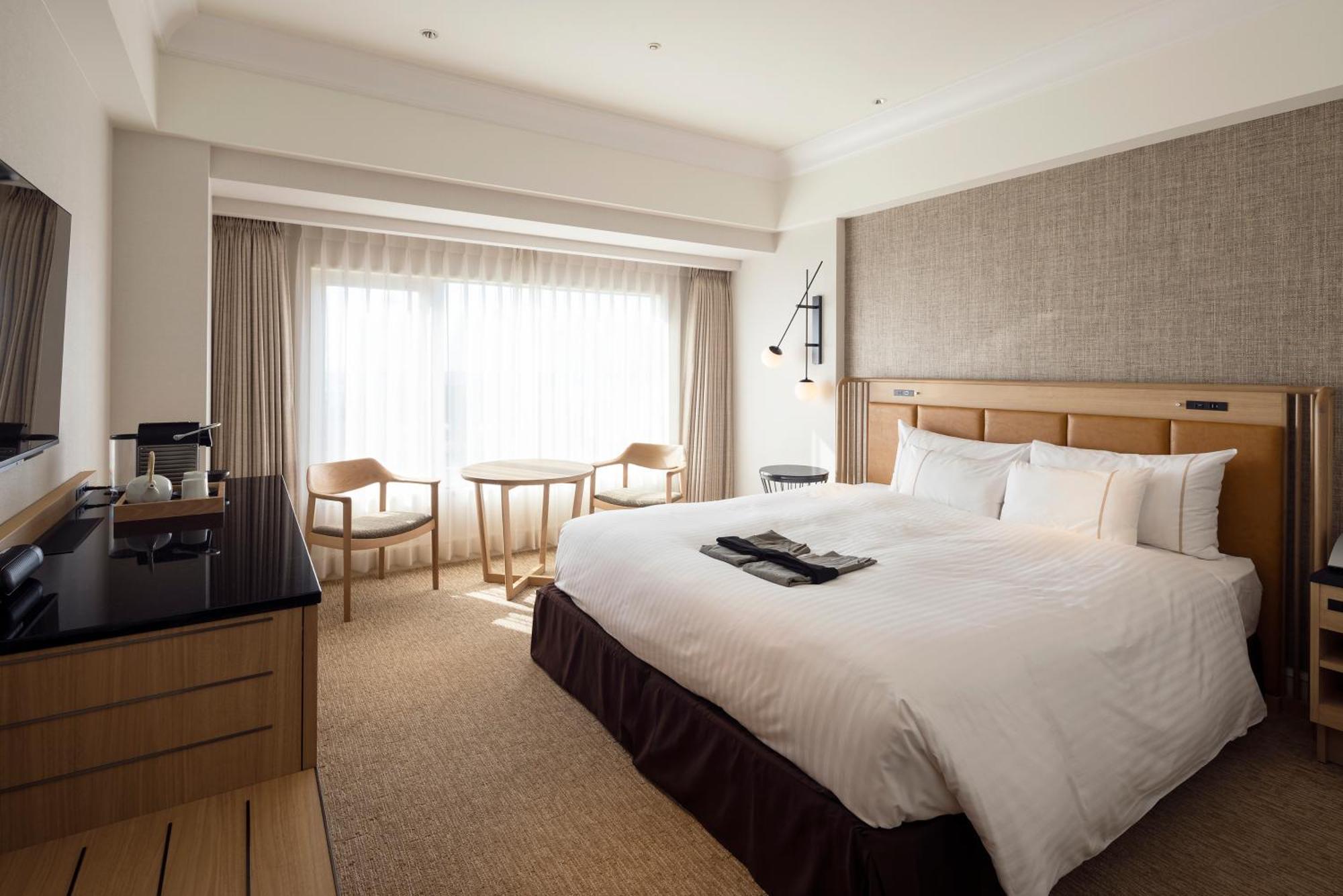Kobe Bay Sheraton Hotel & Towers Exterior foto