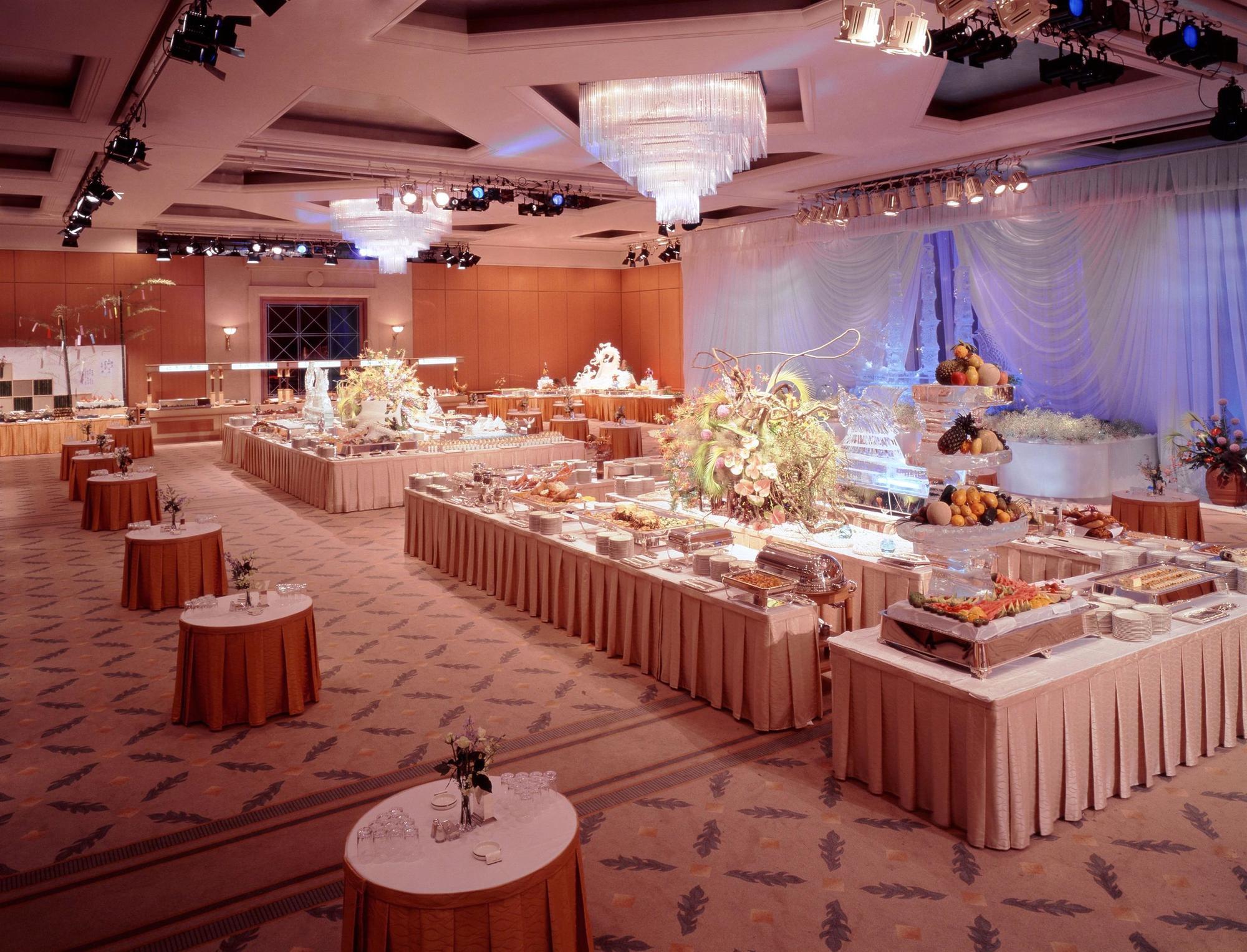 Kobe Bay Sheraton Hotel & Towers Exterior foto